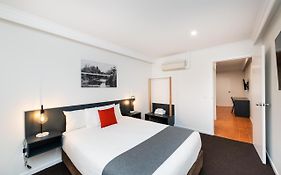 River Motel